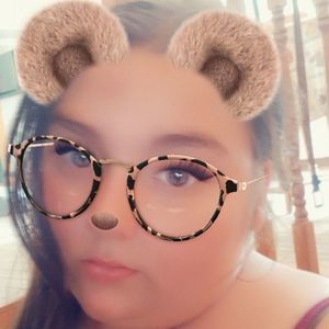 Meet your Posher, Tory